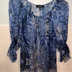 Karen Kane Navy and White Patterned Blouse